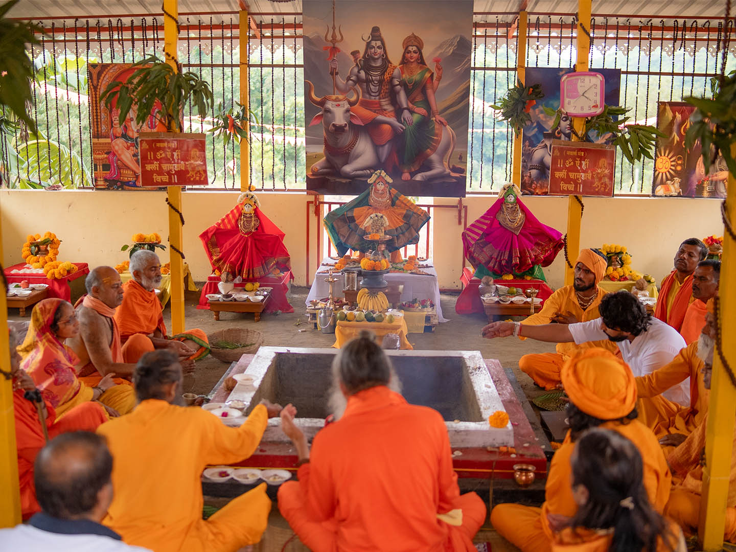 नवरात्री में नवार्ण महामंत्र द्वारा अखण्ड महायज्ञ एवं शक्तीपात शिबिर 