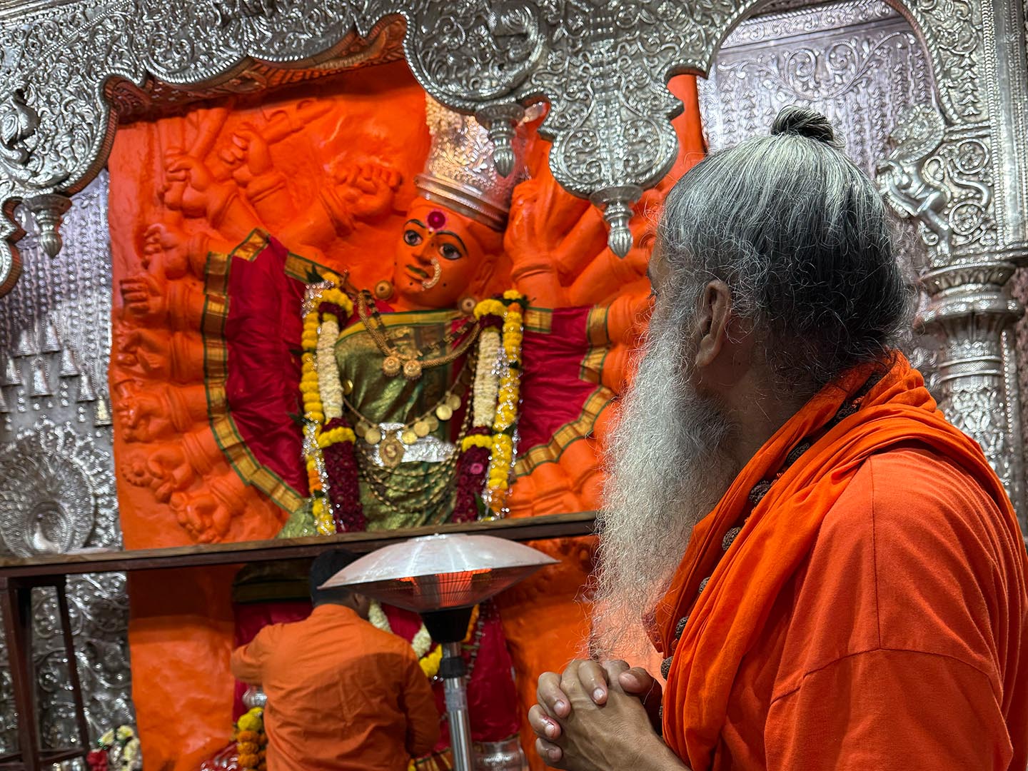 नवरात्री में नवार्ण महामंत्र द्वारा अखण्ड महायज्ञ एवं शक्तीपात शिविर